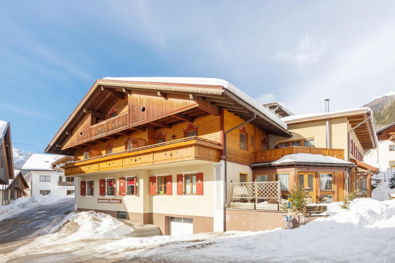 Residence Schneiderhof San Candido Eksteriør billede