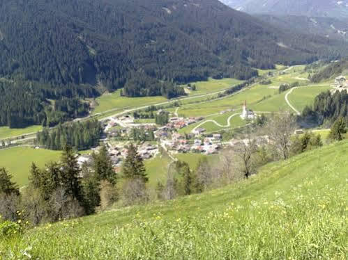 Residence Schneiderhof San Candido Eksteriør billede